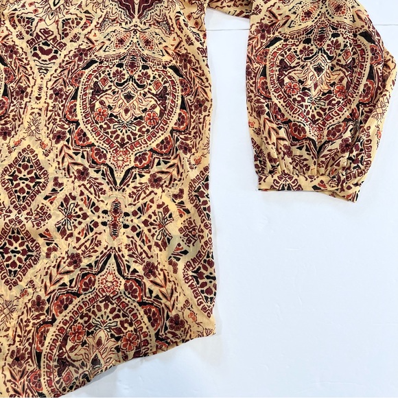 Torrid Gold Medallion Crinkle Chiffon Tie Front Long Sleeve Blouse Size 1X - Picture 7 of 12